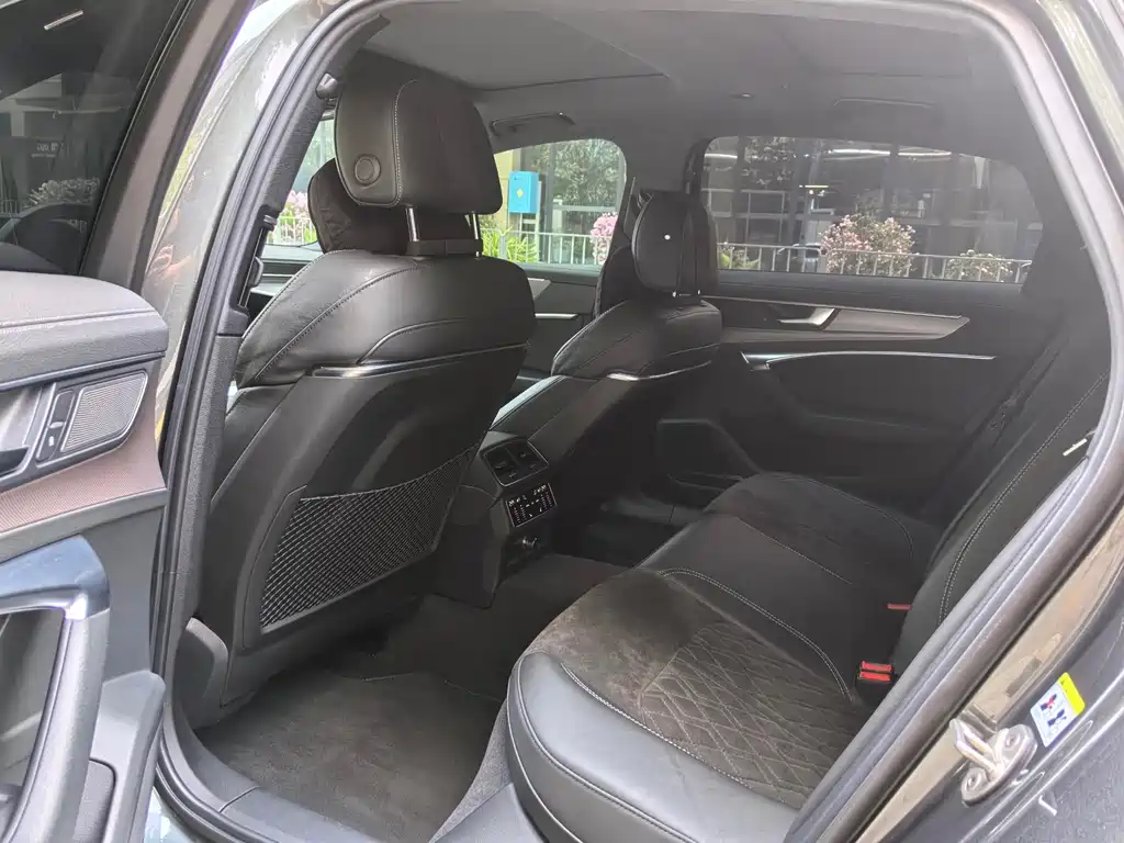 Audi A6L — миниатюра 5
