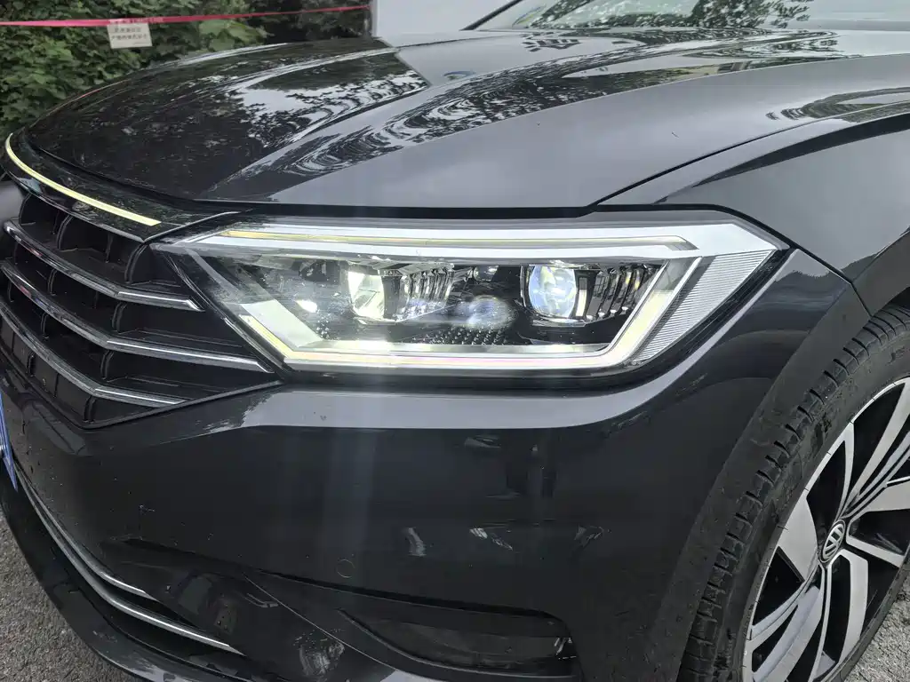 Volkswagen Sagitar — миниатюра 23