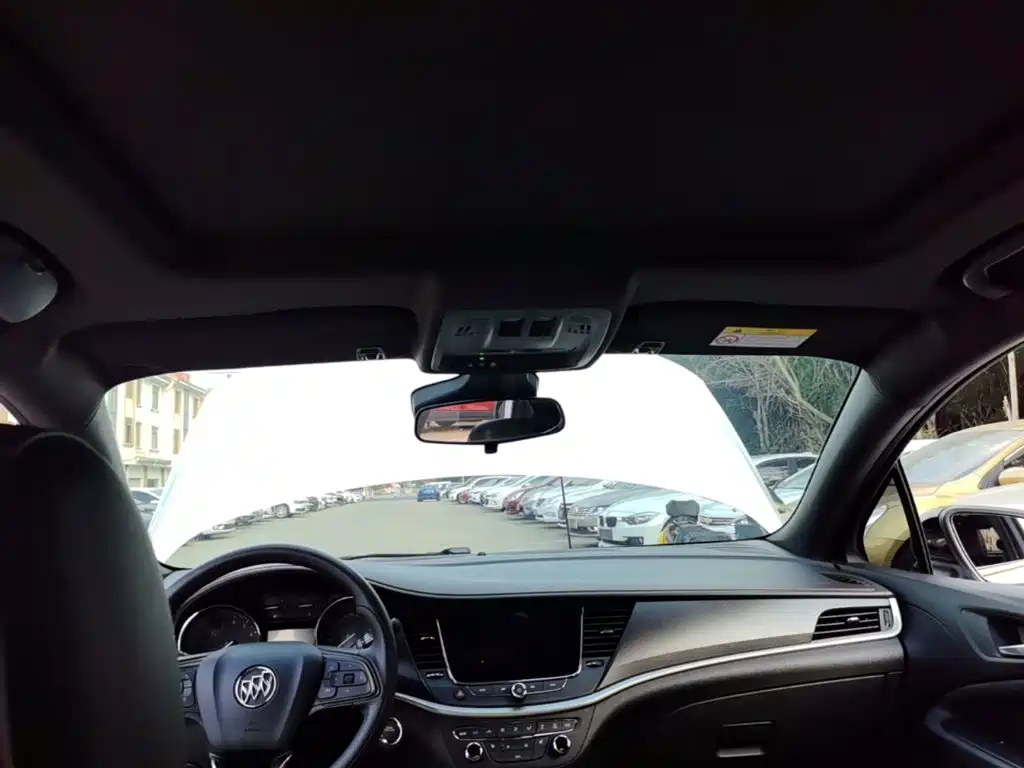 Buick Verano — миниатюра 18