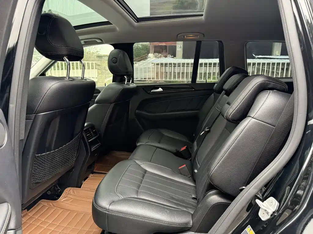 Mercedes-Benz GL-Class — миниатюра 8