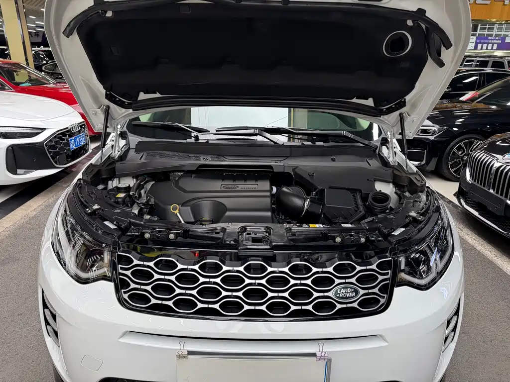 Land Rover Discovery Sport — миниатюра 32