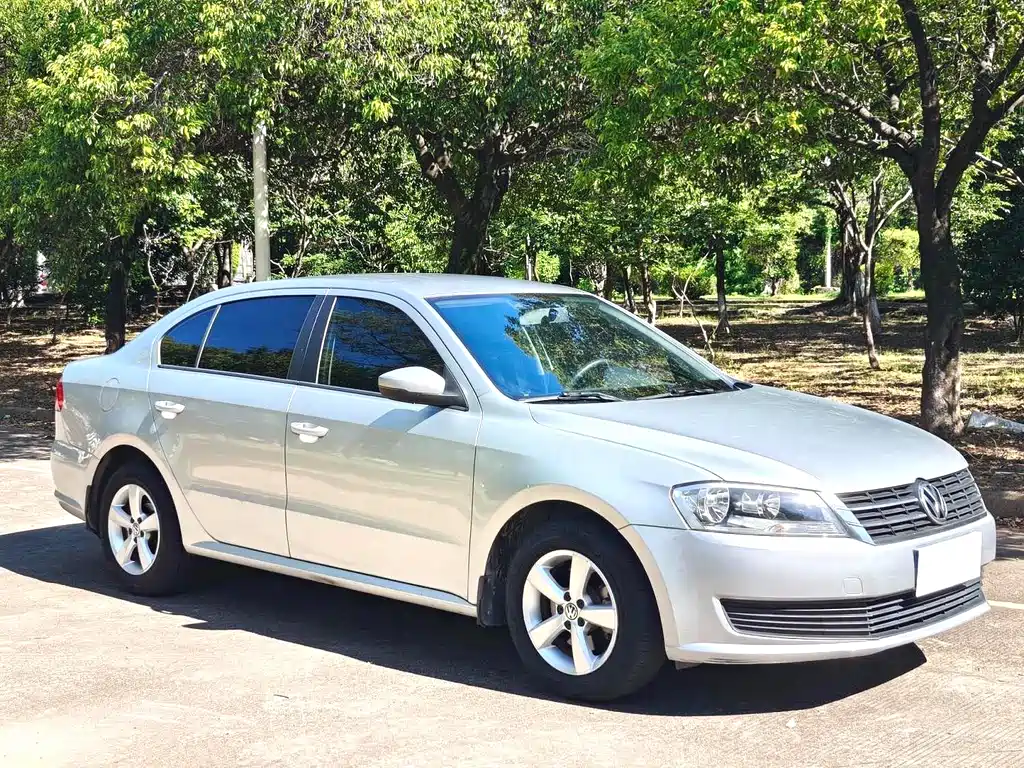 Volkswagen Lavida 2013 1.6L AT