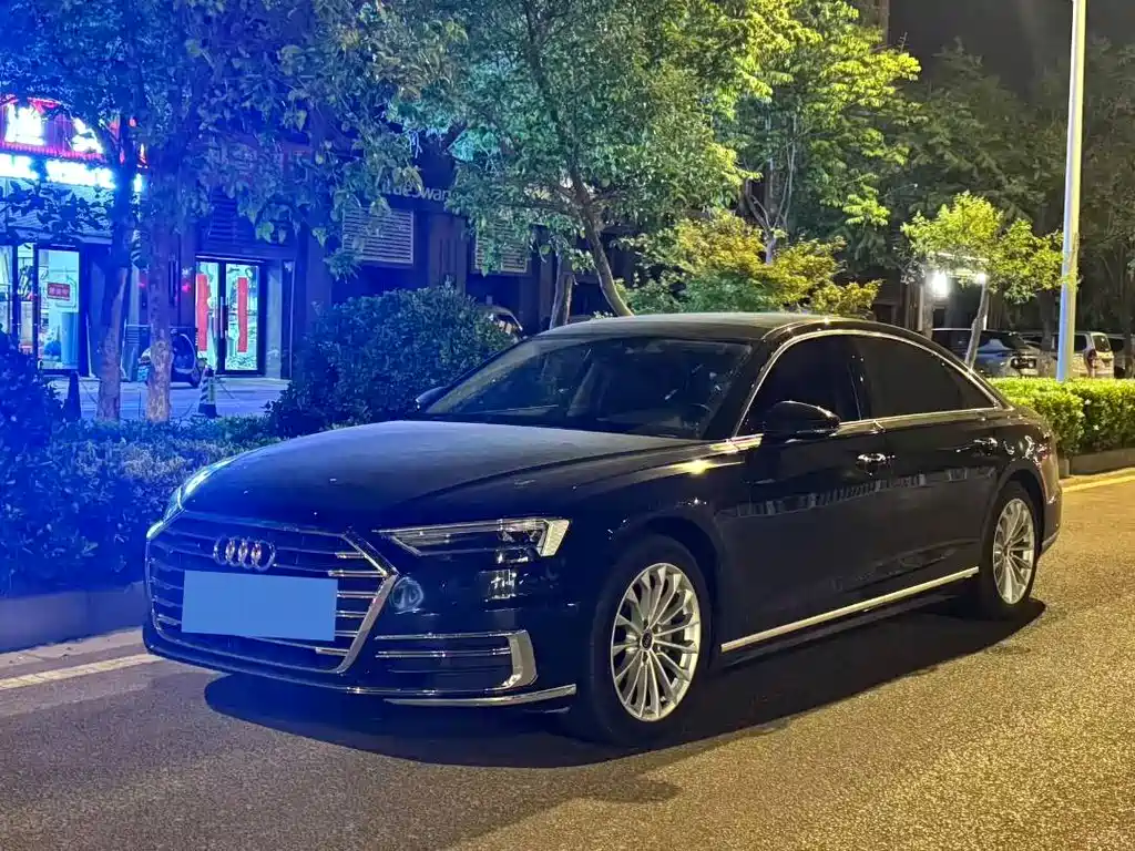 Audi A8 2021