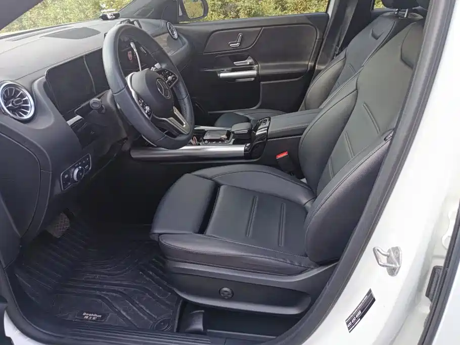 Mercedes-Benz GLA — миниатюра 9