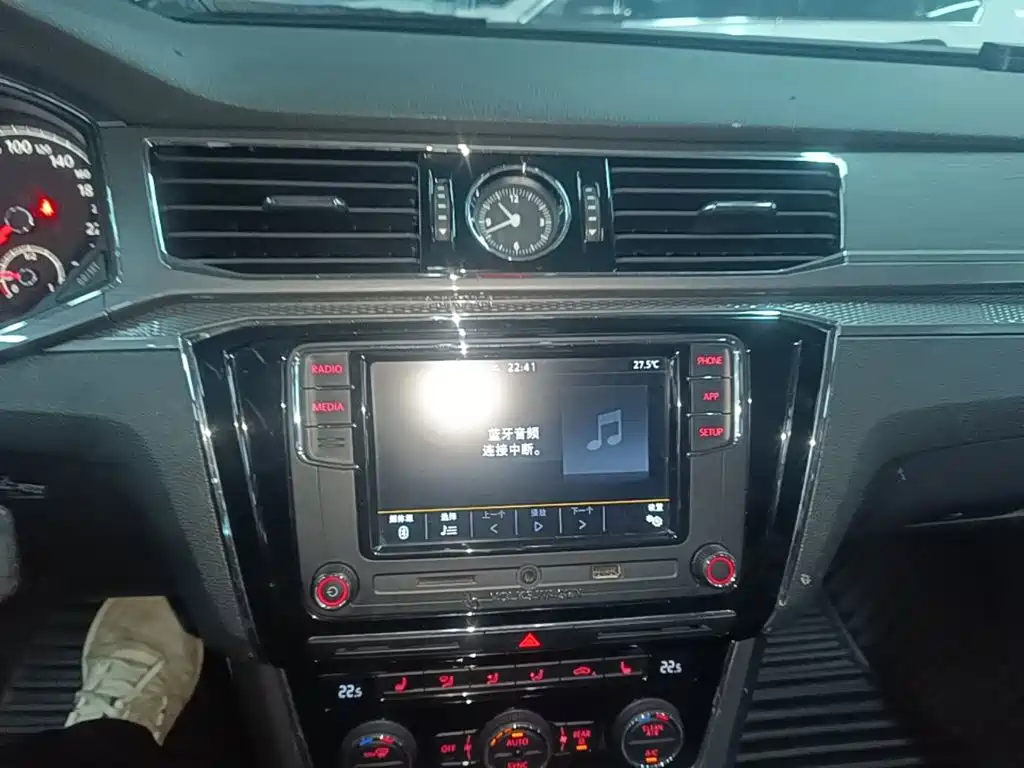 Volkswagen Passat — миниатюра 13