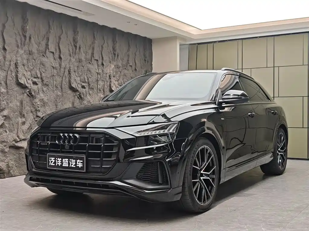 Audi Q8 2023