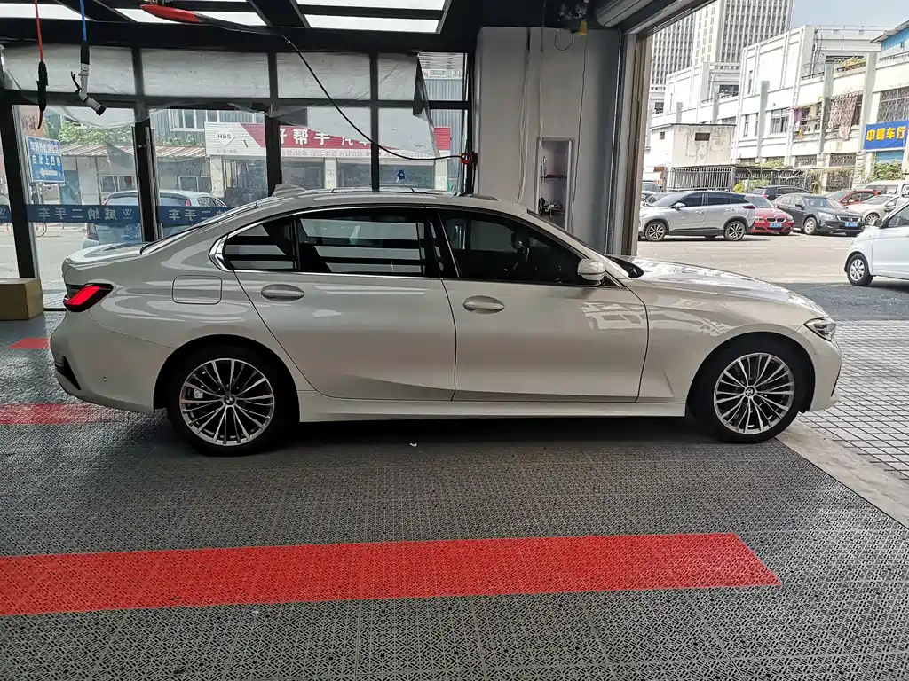 BMW 3 Series 3 2020 325Li
