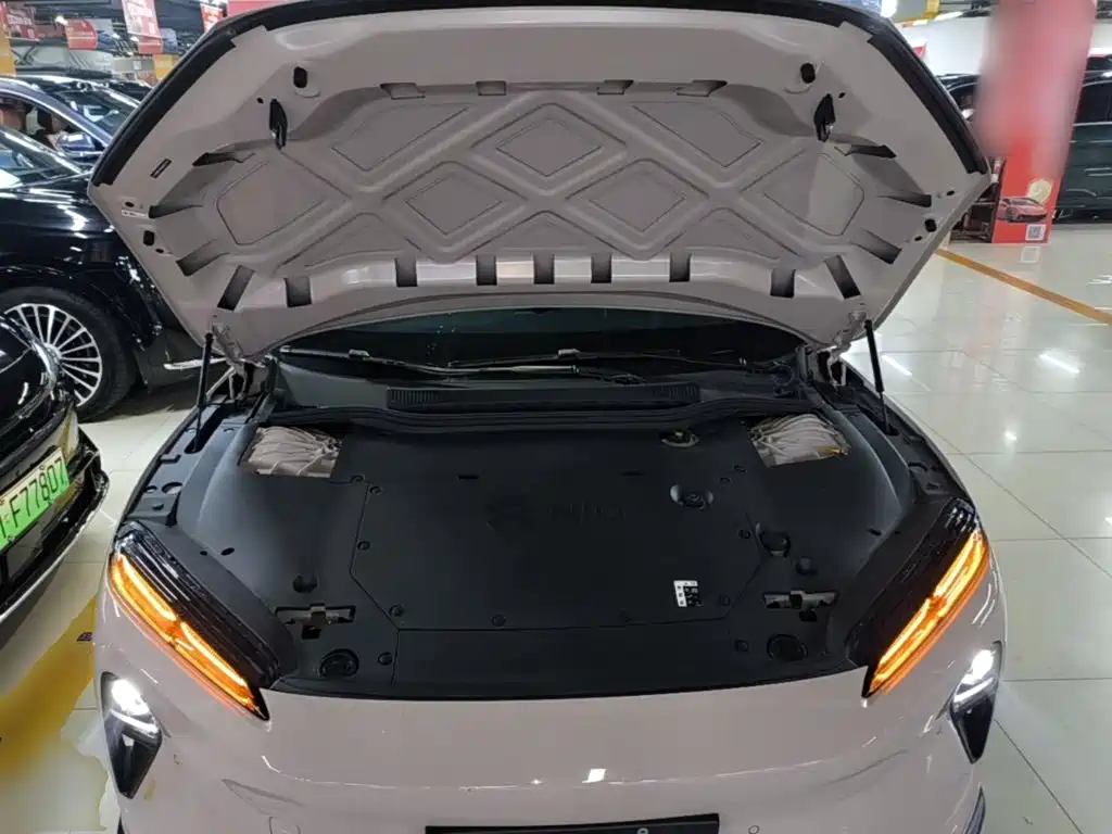 NIO ET5T — миниатюра 20