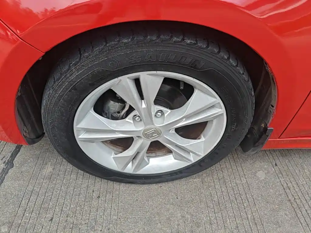 Zotye Zotye Z500 — миниатюра 23