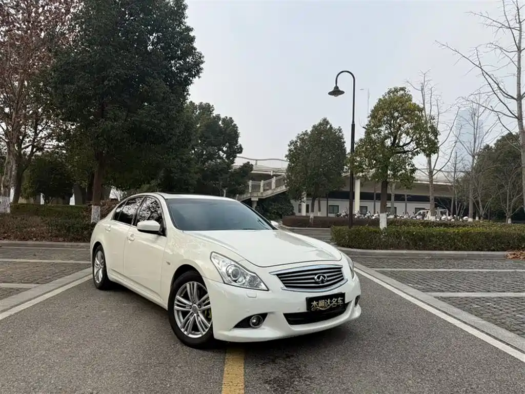 INFINITI G SERIES