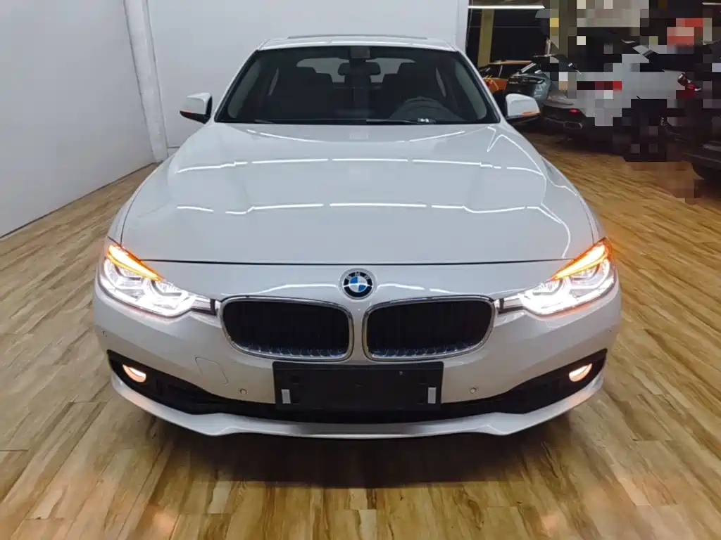 BMW 3 Series — миниатюра 3