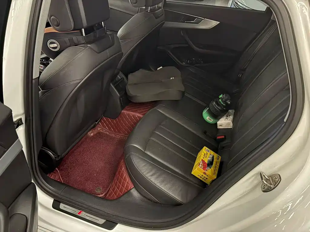 Audi A4L — миниатюра 6