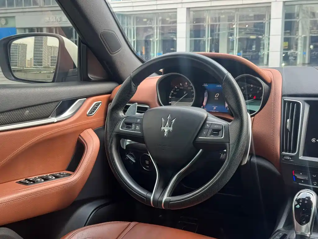 Maserati Levante — миниатюра 10
