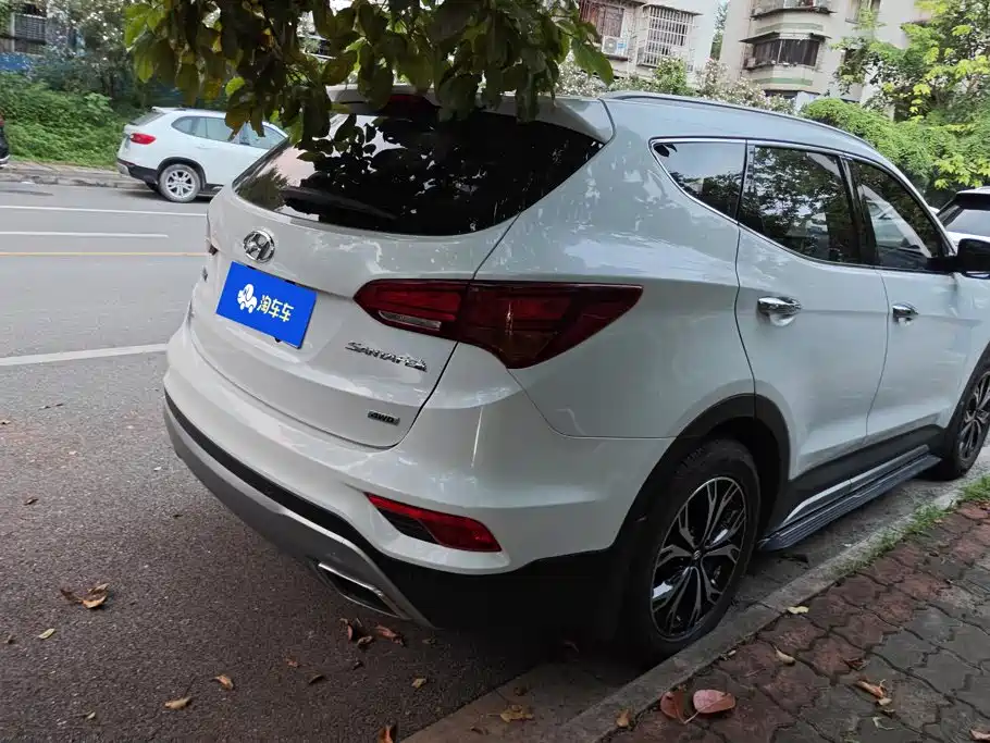 Hyundai Santa Fe — миниатюра 3