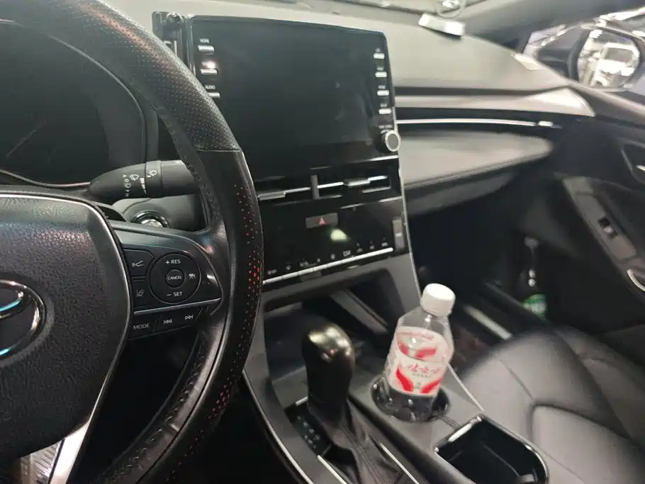 Toyota Avalon — миниатюра 13