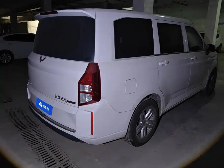 Wuling Hongguang PLUS — миниатюра 3
