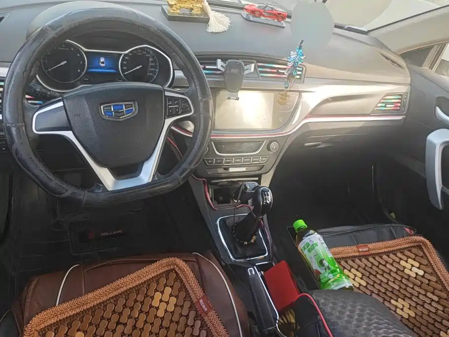 Geely Emgrand — миниатюра 12