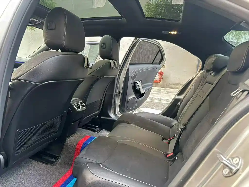 Mercedes-Benz A-Class — миниатюра 8