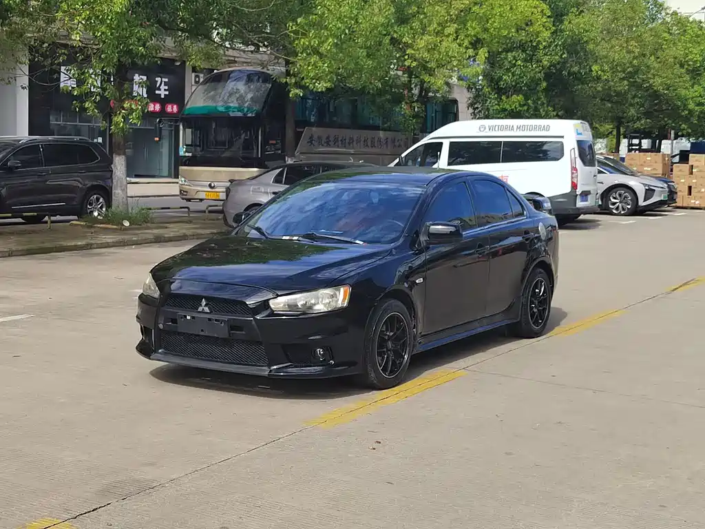 Mitsubishi Lancer EX