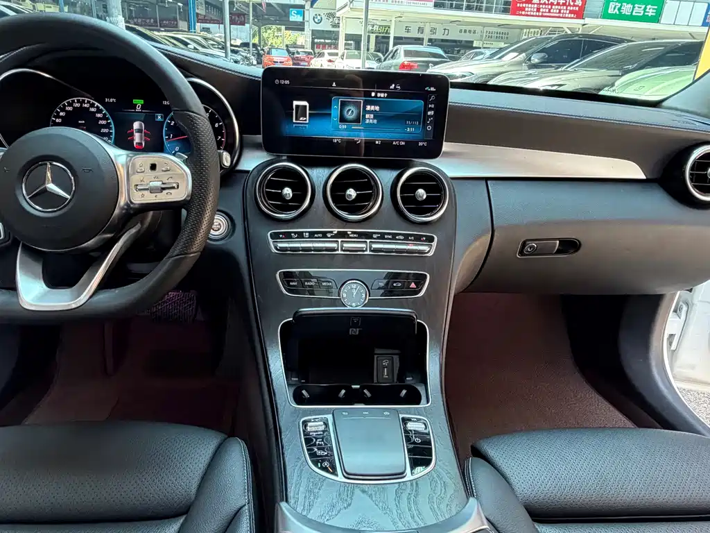 Mercedes-Benz C-Class — миниатюра 17