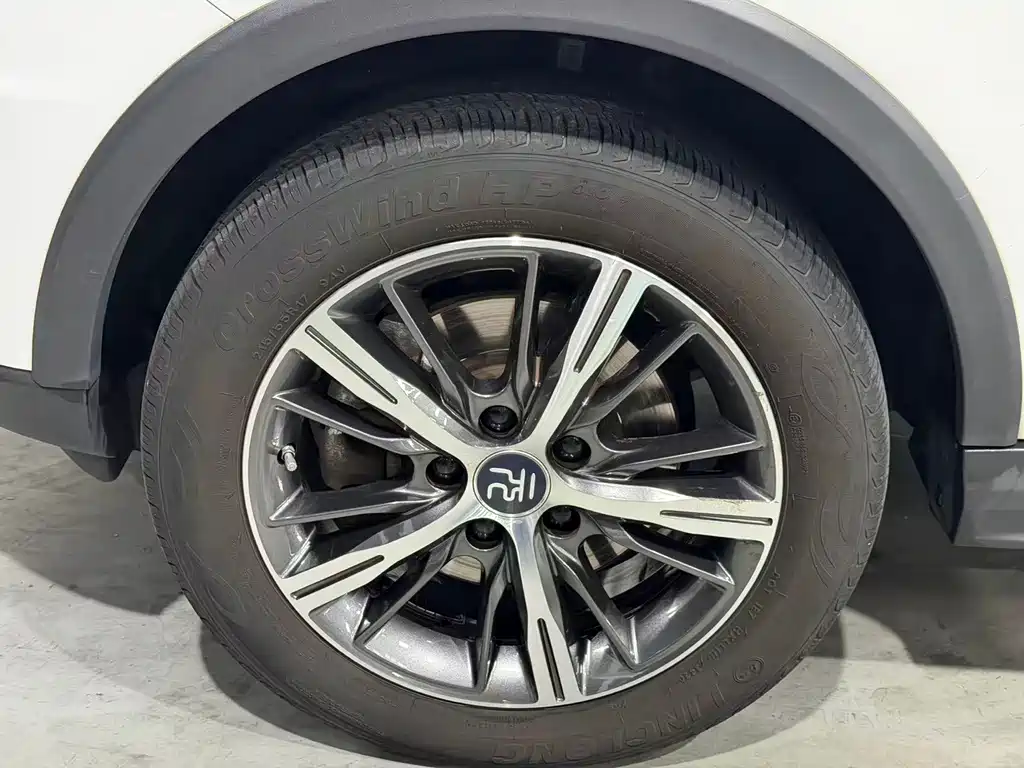 BYD Yuan EV — миниатюра 4