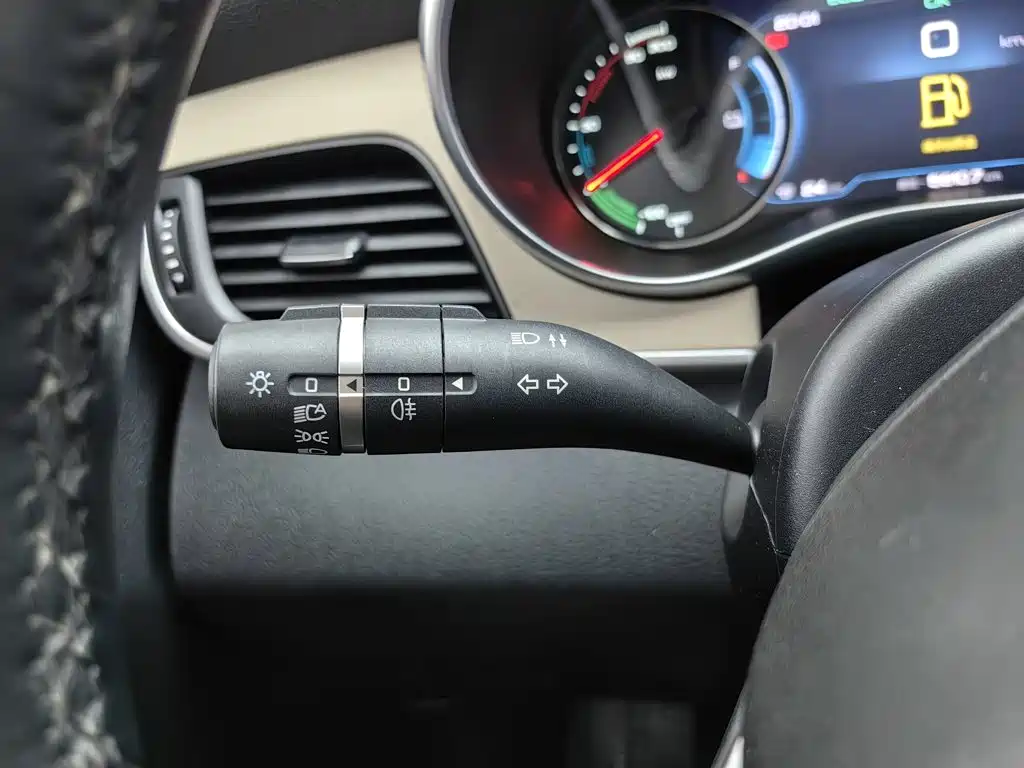 BYD MAX New Energy — миниатюра 21