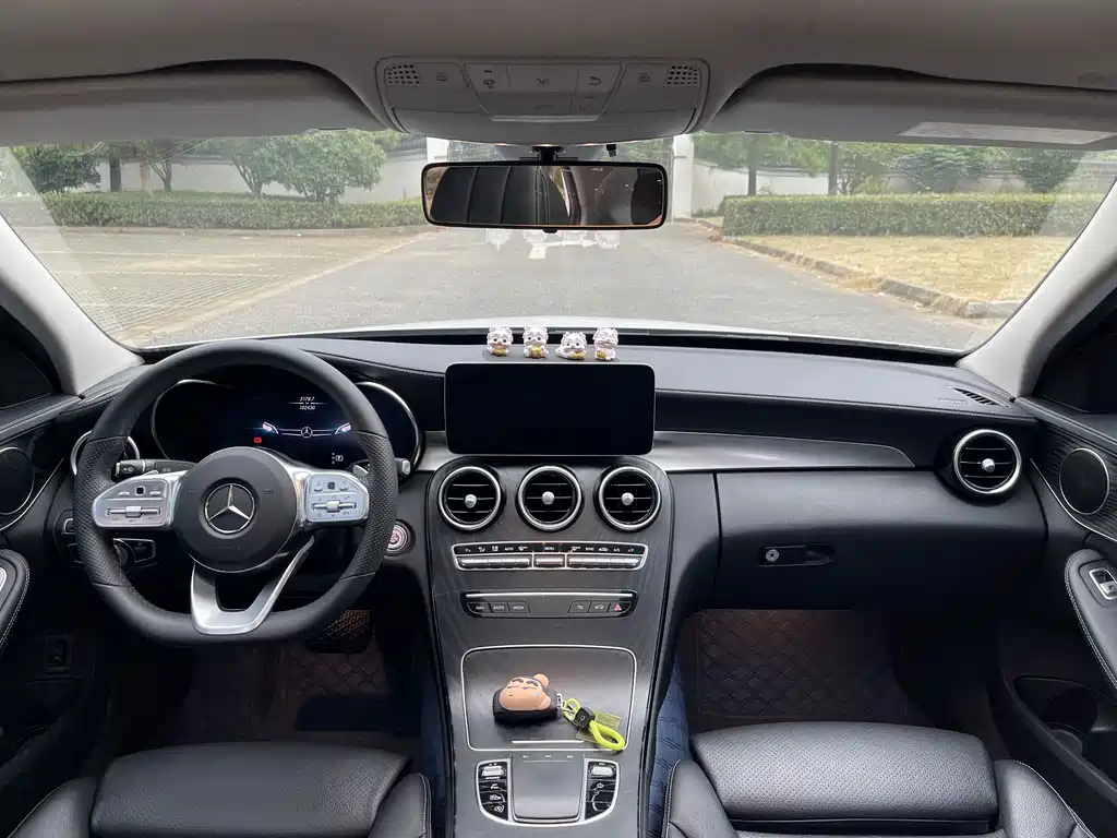Mercedes-Benz C-Class — миниатюра 14