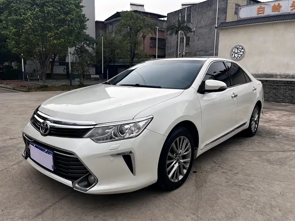 Toyota Camry 2017