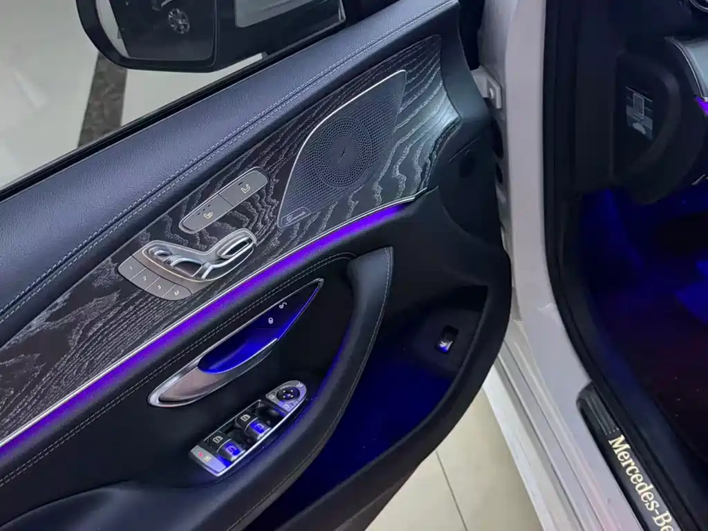 Mercedes-Benz CLS — миниатюра 8