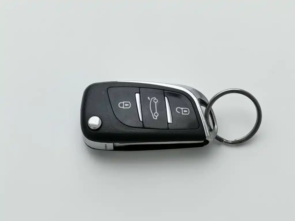 Toyota Yaris L — миниатюра 19