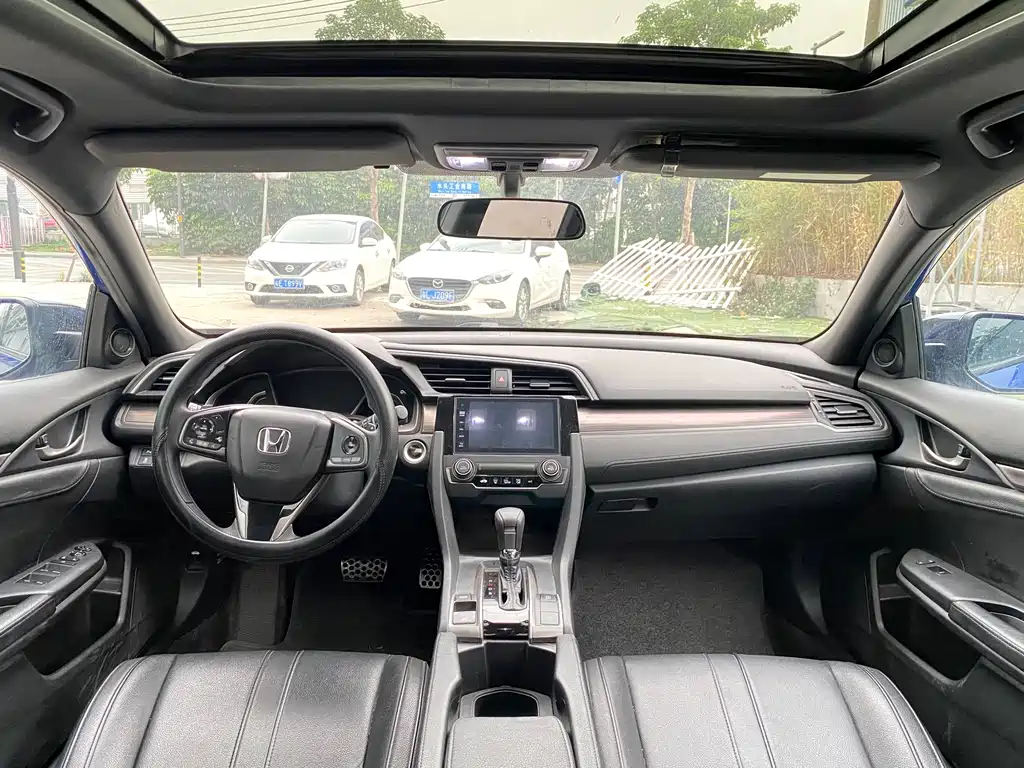 Honda Civic 2021 HATCHBACK 220TURBO CVT