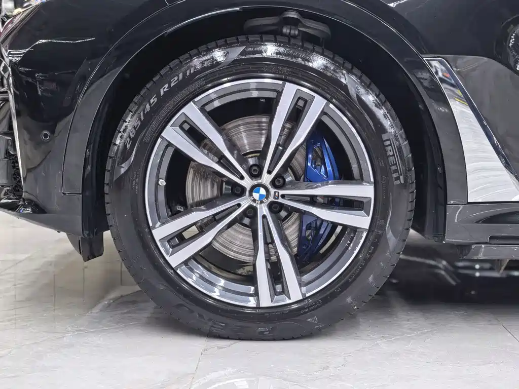 BMW X7 — миниатюра 43