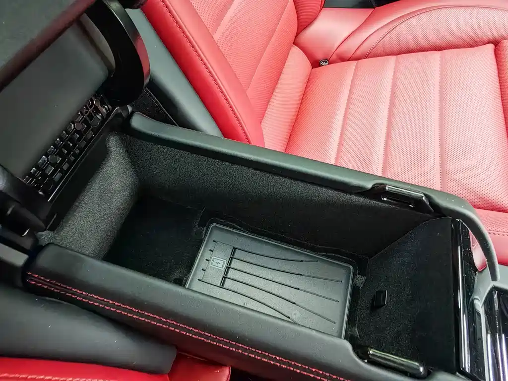Porsche Panamera — миниатюра 32