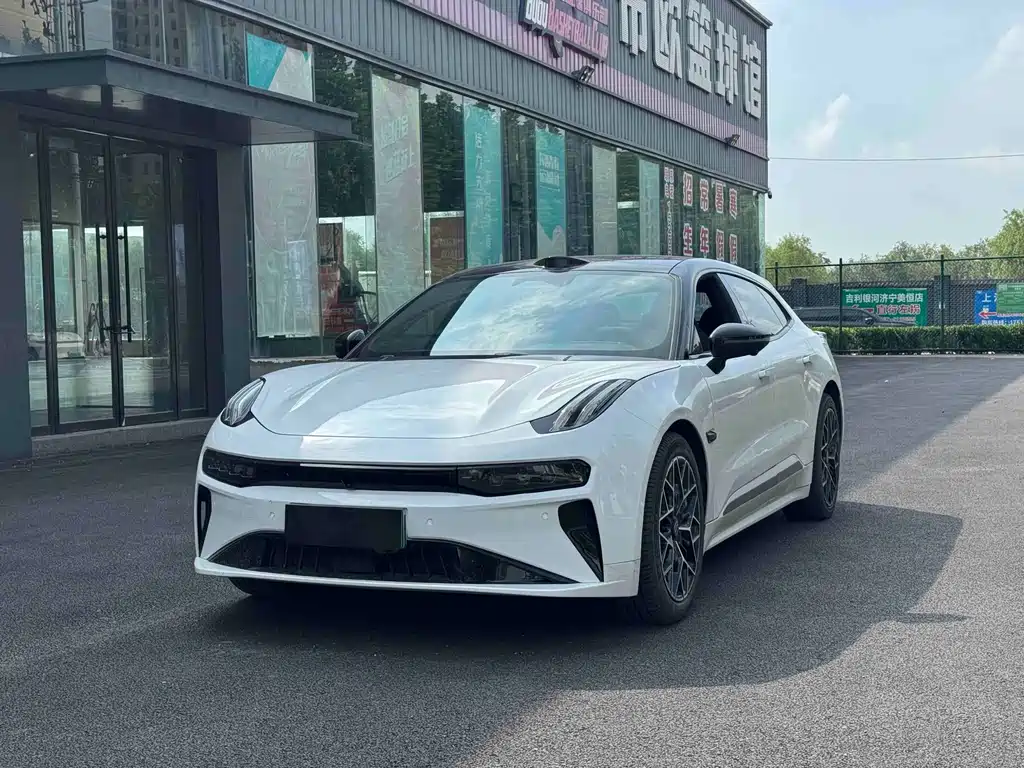 Zeekr 001