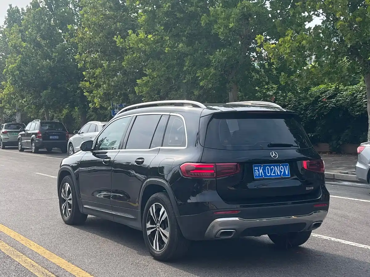 Mercedes-Benz GLB 2024 Черный из Китая, фото 2