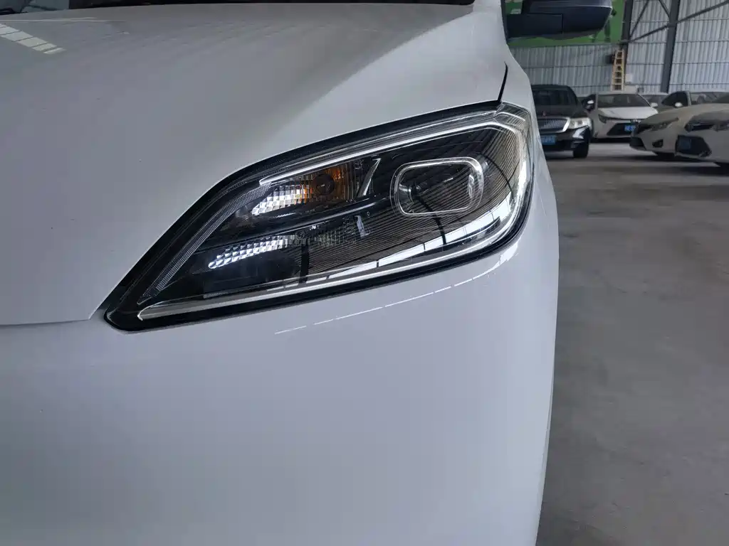 Wuling Hongguang EV — миниатюра 10