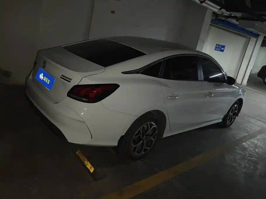 MG MG5 — миниатюра 3