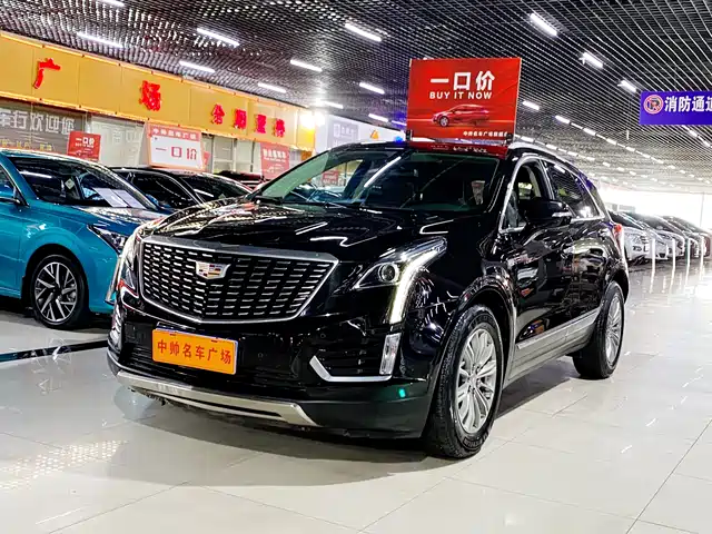 CADILLAC  XT5 2018