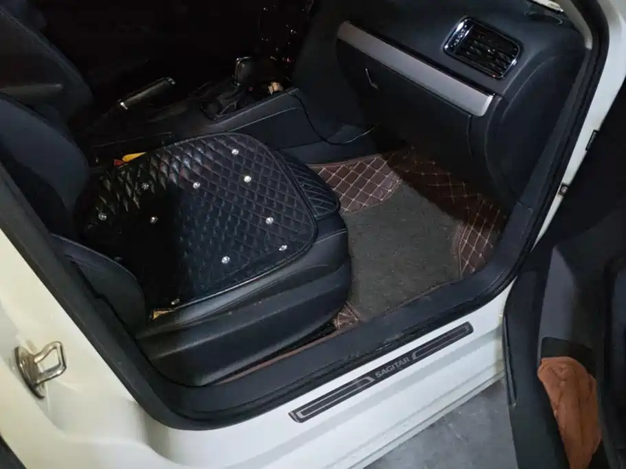 Volkswagen Sagitar — миниатюра 8