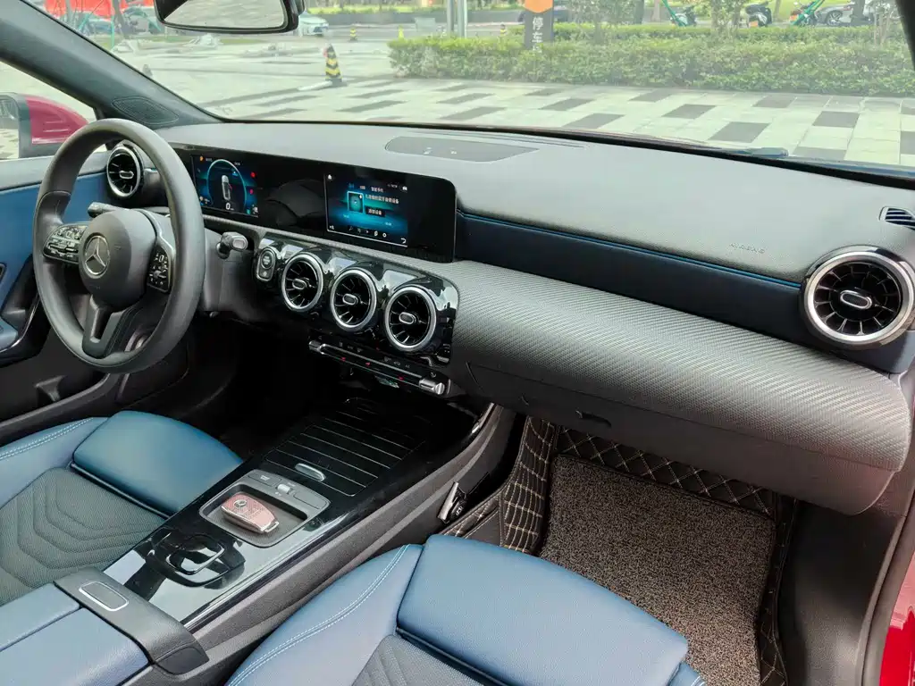 MERCEDES-BENZ A CLASS