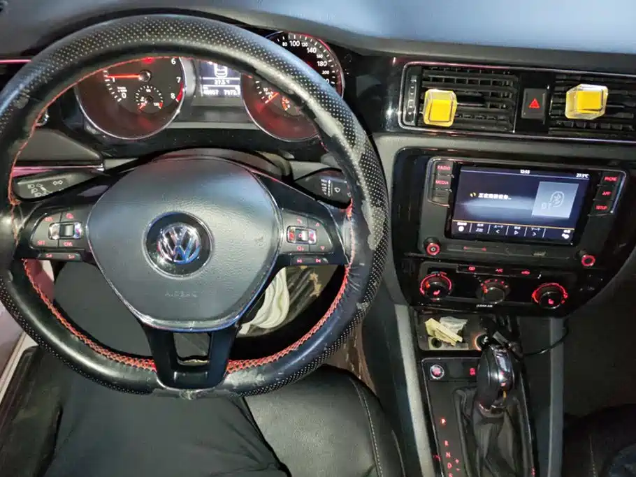 Volkswagen Sagitar — миниатюра 12