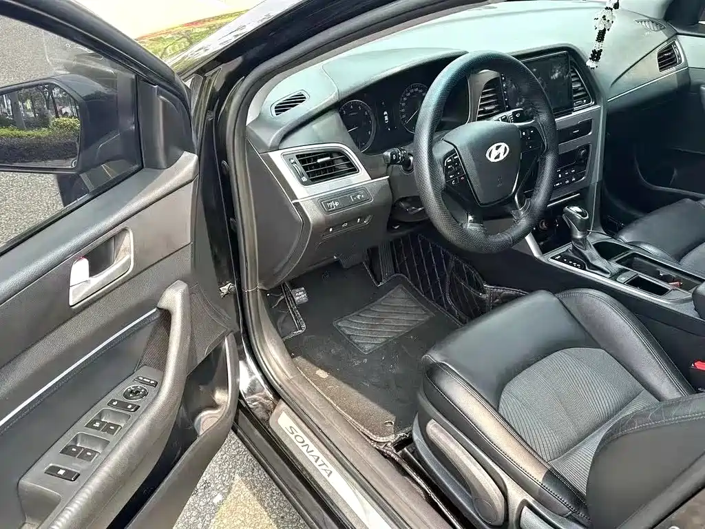 Hyundai Sonata — миниатюра 5