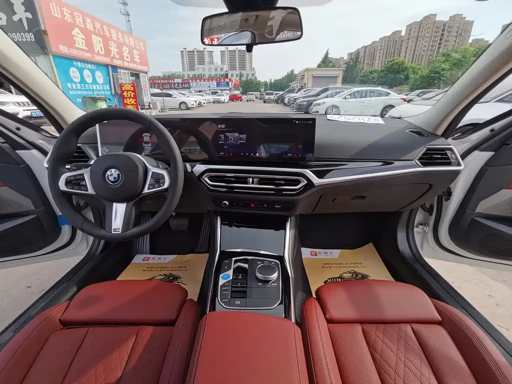 BMW i3 2024 eDrive 35 L