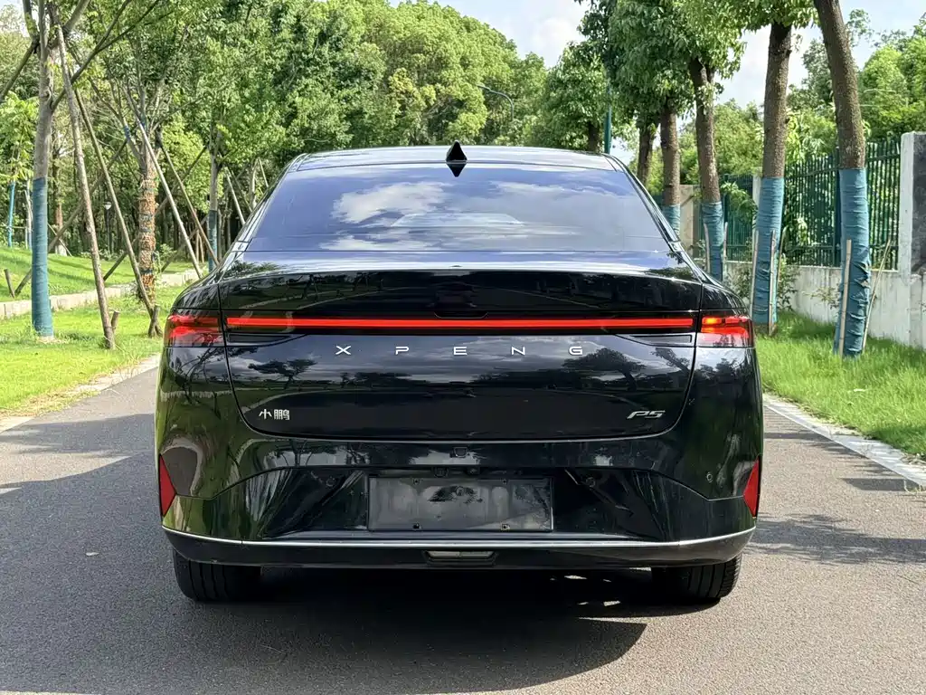 XPeng P5 — миниатюра 5