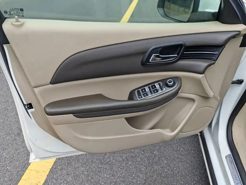 Chevrolet Malibu — миниатюра 10