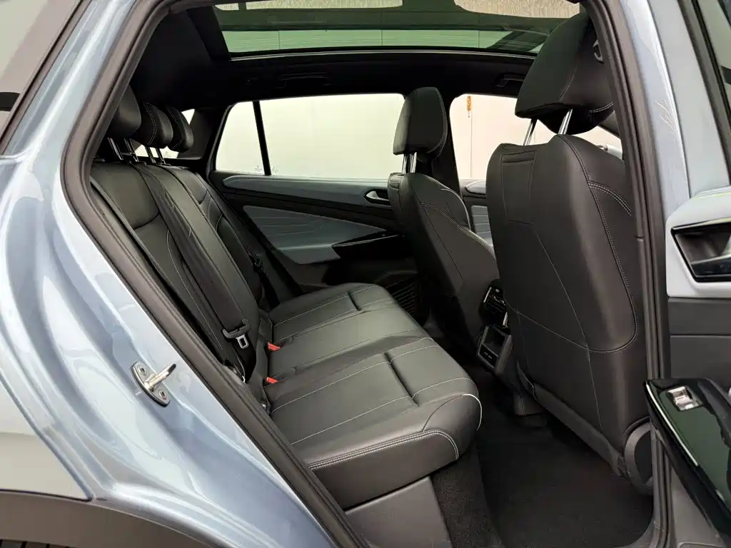 Volkswagen ID.4 X — миниатюра 16