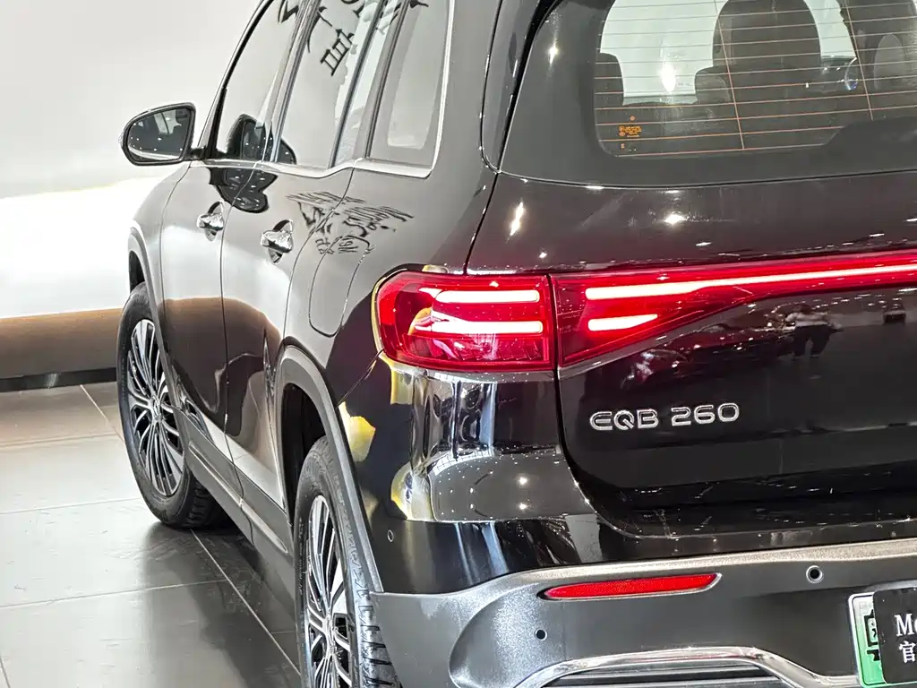 Mercedes-Benz EQB — миниатюра 4