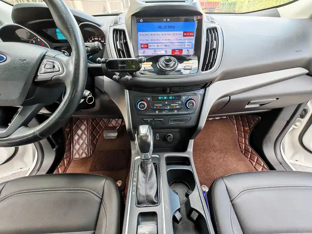 Ford Kuga — миниатюра 17