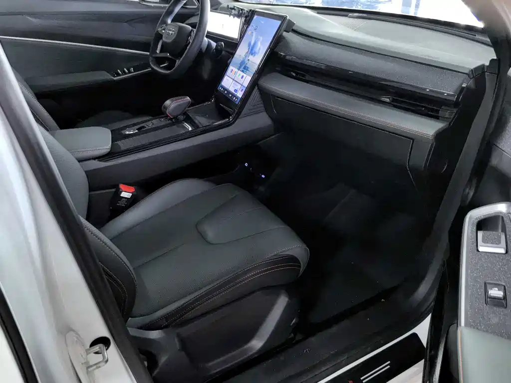 Geely Boyue — миниатюра 8