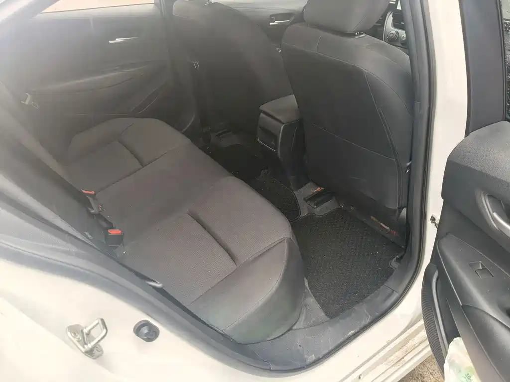 Toyota Corolla — миниатюра 10
